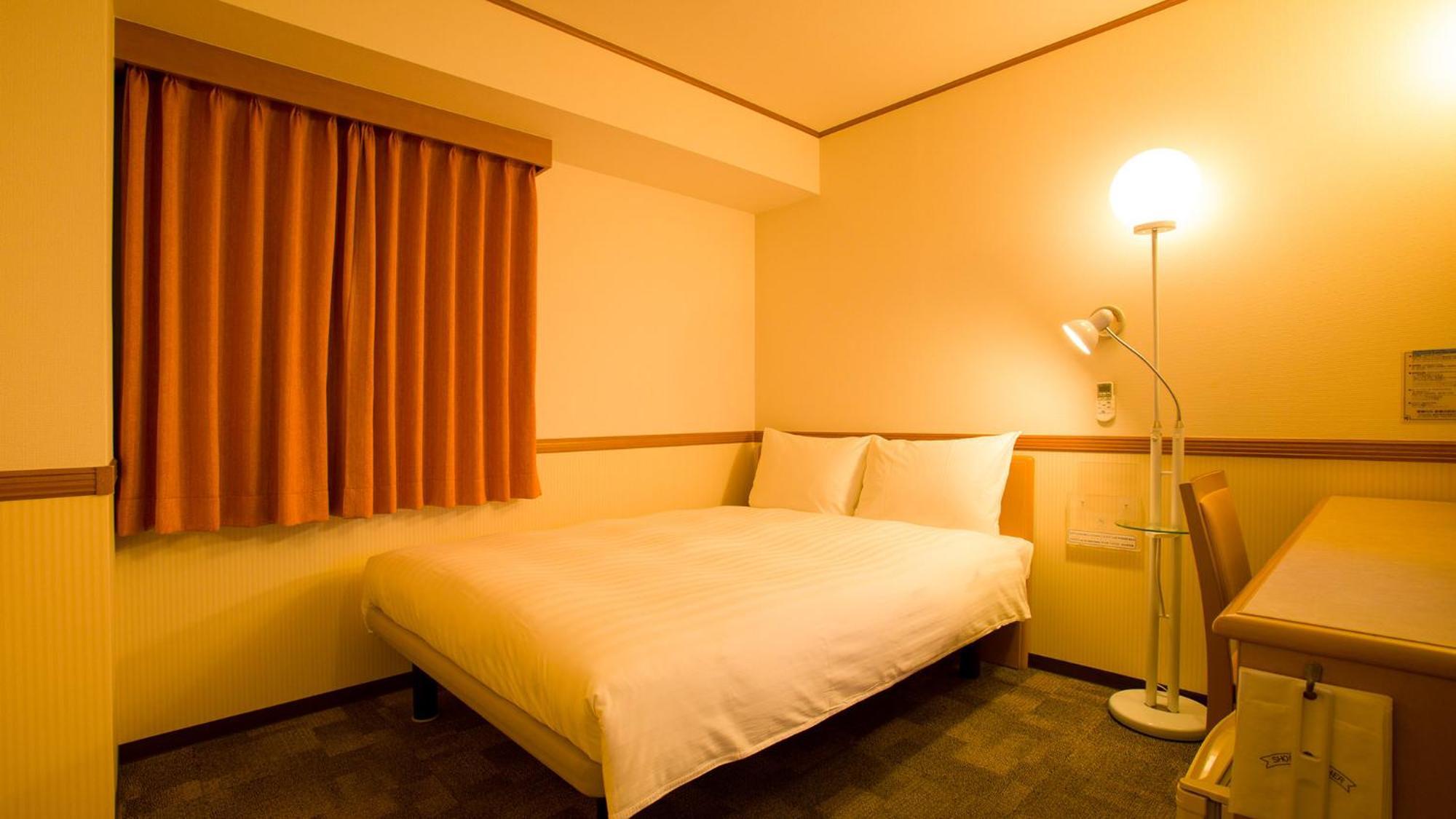 Toyoko Inn Okinawa Naha Kokusai-Dori Miebashi-Eki Rom bilde